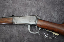 Load image into Gallery viewer, 174:   Ithaca Model 37 Featherlight in 16 Gauge with 28&quot; Barrel. FB-912 Wild Wild Westlake
