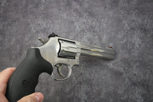 Load image into Gallery viewer, 159:  New and Unfired Smith &amp; Wesson Model 686-6 in 357 Mag with 6&quot; Barrel.
