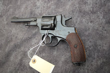 Load image into Gallery viewer, 100:  Smith &amp; Wesson Model 19-3 in 357 Mag with 2.5&quot; Pinned Barrel.  FB-1038 Wild Wild Westlake
