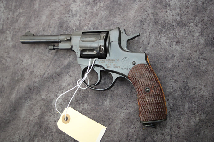 100:  Smith & Wesson Model 19-3 in 357 Mag with 2.5