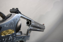 Load image into Gallery viewer, 21:  Smith &amp; Wesson Model 686-6 in 357 Mag with 6&quot; Barrel - NASCAR Commemorative
